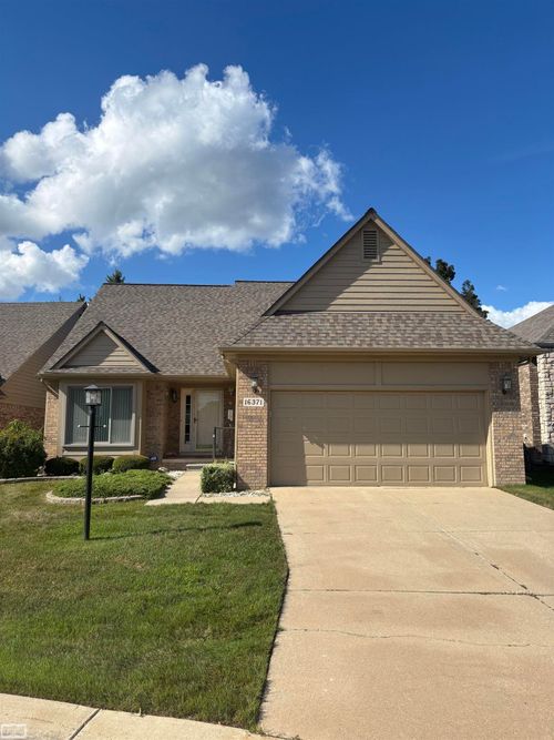 16371 Paint Creek Circle, Macomb Township, MI, 48042 | Card Image