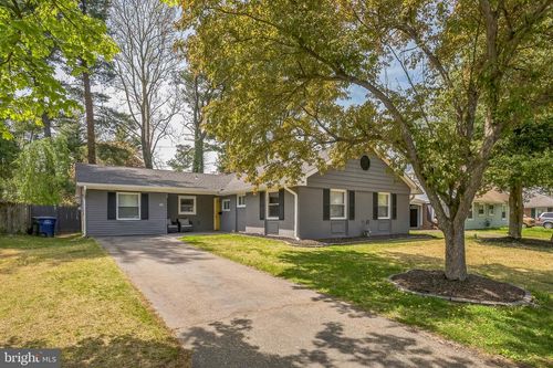 32 Meadowlark Ln, Willingboro, NJ, 08046-2108 | Card Image
