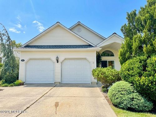 57 Summerhill Dr, Manahawkin, NJ, 08050-5428 | Card Image