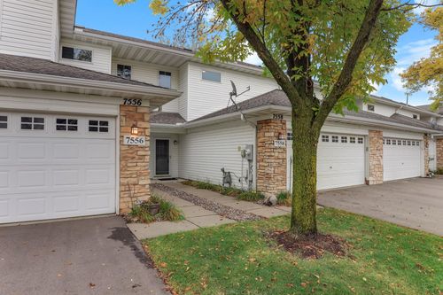 7558 6th St N, Oakdale, MN, 55128-5385 | Card Image