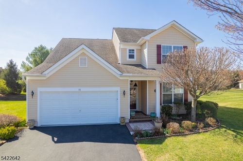 10 Ginkgo Ct, SOMERSET, NJ, 08873-6204 | Card Image