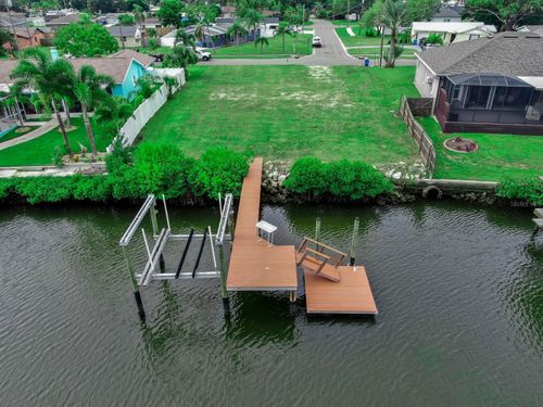 493 Flamingo Dr, APOLLO BEACH, FL, 33572-2519 | Card Image