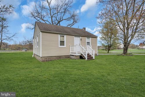 377 Jacobstown Cookstown Rd, WRIGHTSTOWN, NJ, 08562-1607 | Card Image