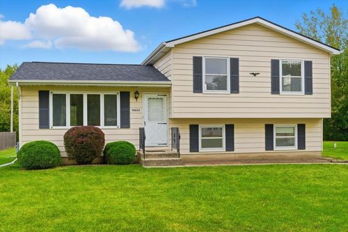 38633 N Cedar Ave, Beach Park, IL, 60099-3461 | Card Image