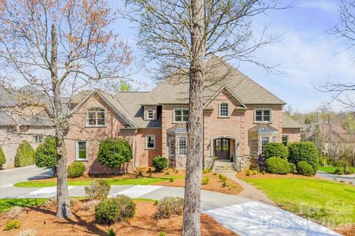 1900 Funny Cide Dr, Waxhaw, NC, 28173-8299 | Card Image