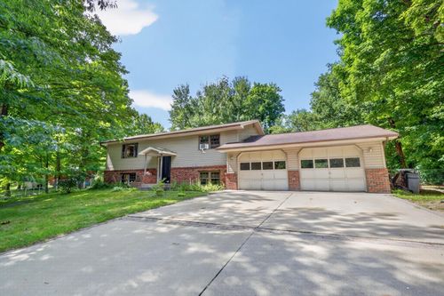 2452 Deschepper Dr, Grand Rapids, MN, 55744-9660 | Card Image