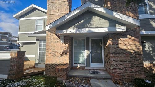 6616 Embers Ct, West Bloomfield, MI, 48322-3432 | Card Image