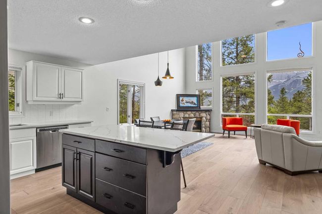 5 - 2 Aspen Glen, Home with 4 bedrooms, 4 bathrooms and 5 parking in Canmore AB | Image 7