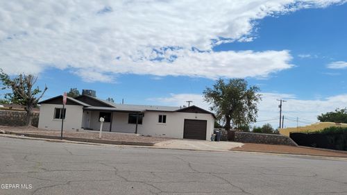 8327 Sageland Way, El Paso, TX, 79907-2438 | Card Image