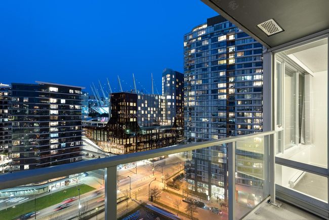 1807 - 918 Cooperage Way, Condo with 1 bedrooms, 1 bathrooms and 1 parking in Vancouver BC | Image 16