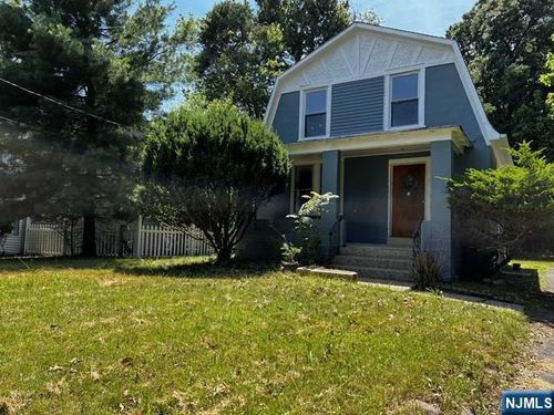 96 Sand Rd, Westwood, NJ, 07675-2413 | Card Image