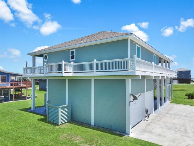 906 Westview, House other with 4 bedrooms, 3 bathrooms and 2 parking in Crystal Beach TX | Image 5