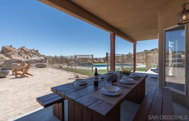 57388 Manzanita Dr, House other with 3 bedrooms, 3 bathrooms and 11 parking in Yucca Valley CA | Image 38