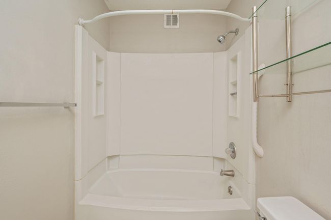 21-web-or-mls-96-catamaran-ln | Image 21