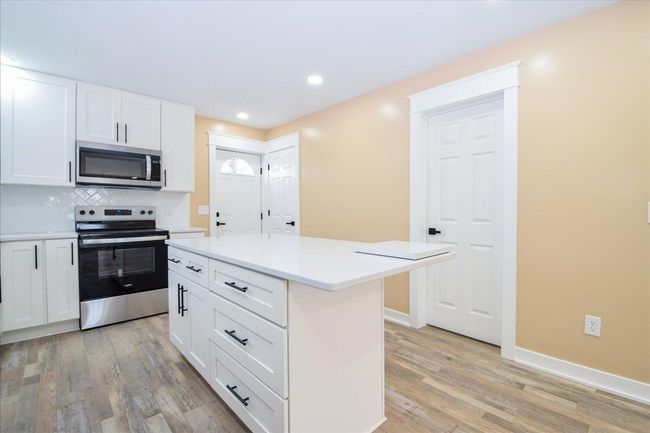Kitchen | Image 9