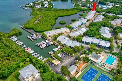 9860 Leeward Ave, Key Largo, FL, 33037-2306 | Card Image