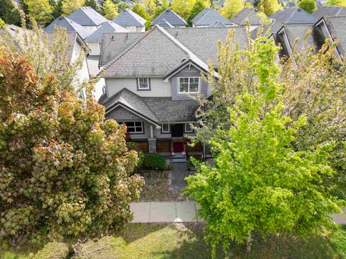 7032 195a St, Surrey, BC, V4N5Z2 | Card Image