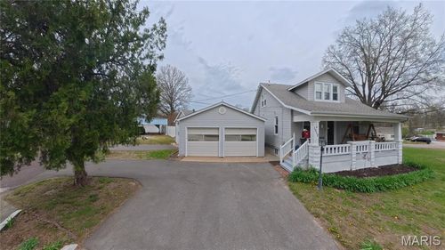 1212 Mascoutah Ave, Belleville, IL, 62220-3626 | Card Image