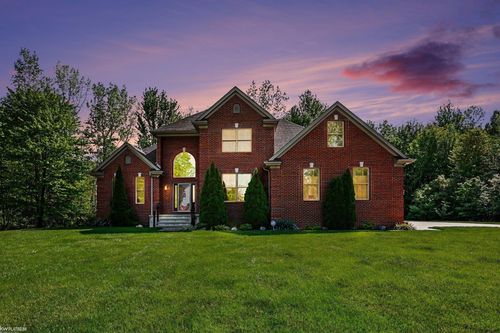 4184 Wellington Ct, Fort Gratiot, MI, 48059-3776 | Card Image