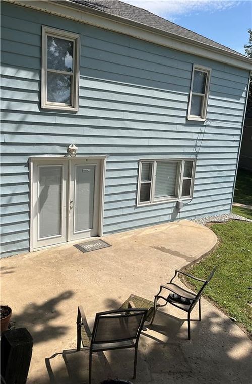 1808 Bellevue St, Saint Joseph, MO, 64505-2312 | Card Image