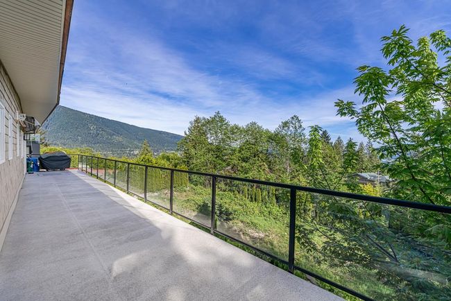 520 Ballantree Pl, House other with 6 bedrooms, 4 bathrooms and 4 parking in West Vancouver BC | Image 37