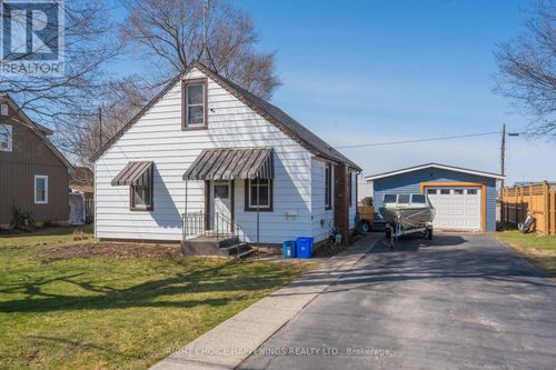 149 Oakwood Street, Port Colborne (Main Street), ON, L3K5G5 | Card Image