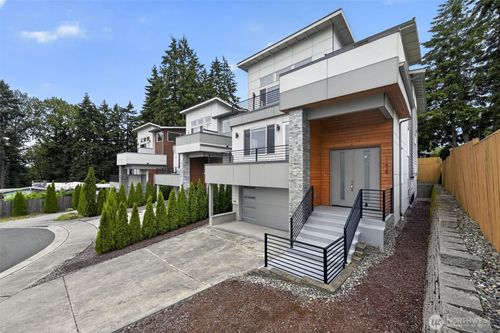 11838 79th Ave S, Seattle, WA, 98178-3818 | Card Image