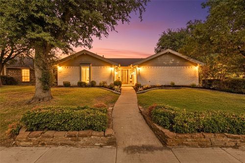 6005 Berry Trail Ct, Dallas, TX, 75248-4905 | Card Image