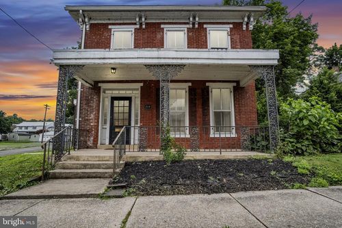 219 N Market St, DUNCANNON, PA, 17020-1324 | Card Image