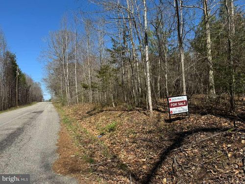 4325 Gentry Ln, Bumpass, VA, 23024-8834 | Card Image
