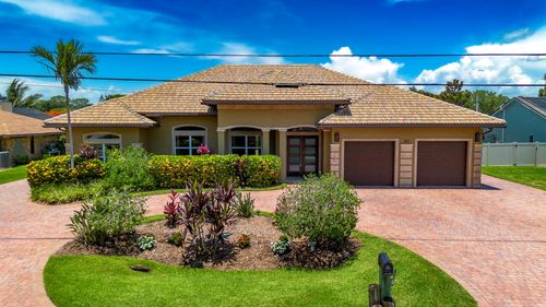 401 Se Verada Ave, Port St. Lucie, FL, 34983-2242 | Card Image