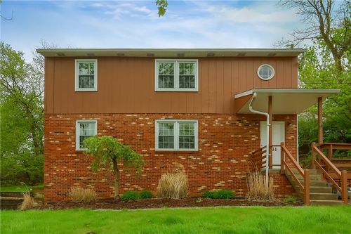 1-2331 Mckees Rocks Rd, Mc Kees Rocks, PA, 15136-1308 | Card Image