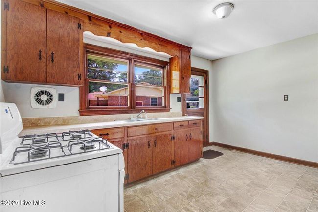 325 Bell St, House other with 3 bedrooms, 1 bathrooms and null parking in Enfield NC | Image 9
