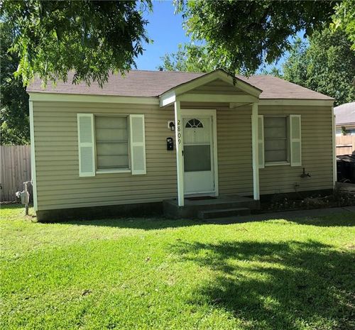 2809 S Hills Ave, Fort Worth, TX, 76109-3010 | Card Image