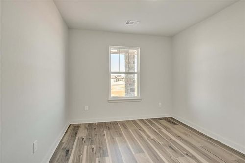 9800 Nw 144th St, Yukon, OK, 73099-4093 | Card Image