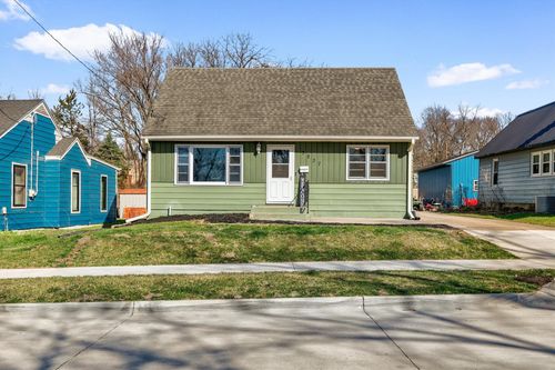 3837 16th St, Des Moines, IA, 50313-3034 | Card Image