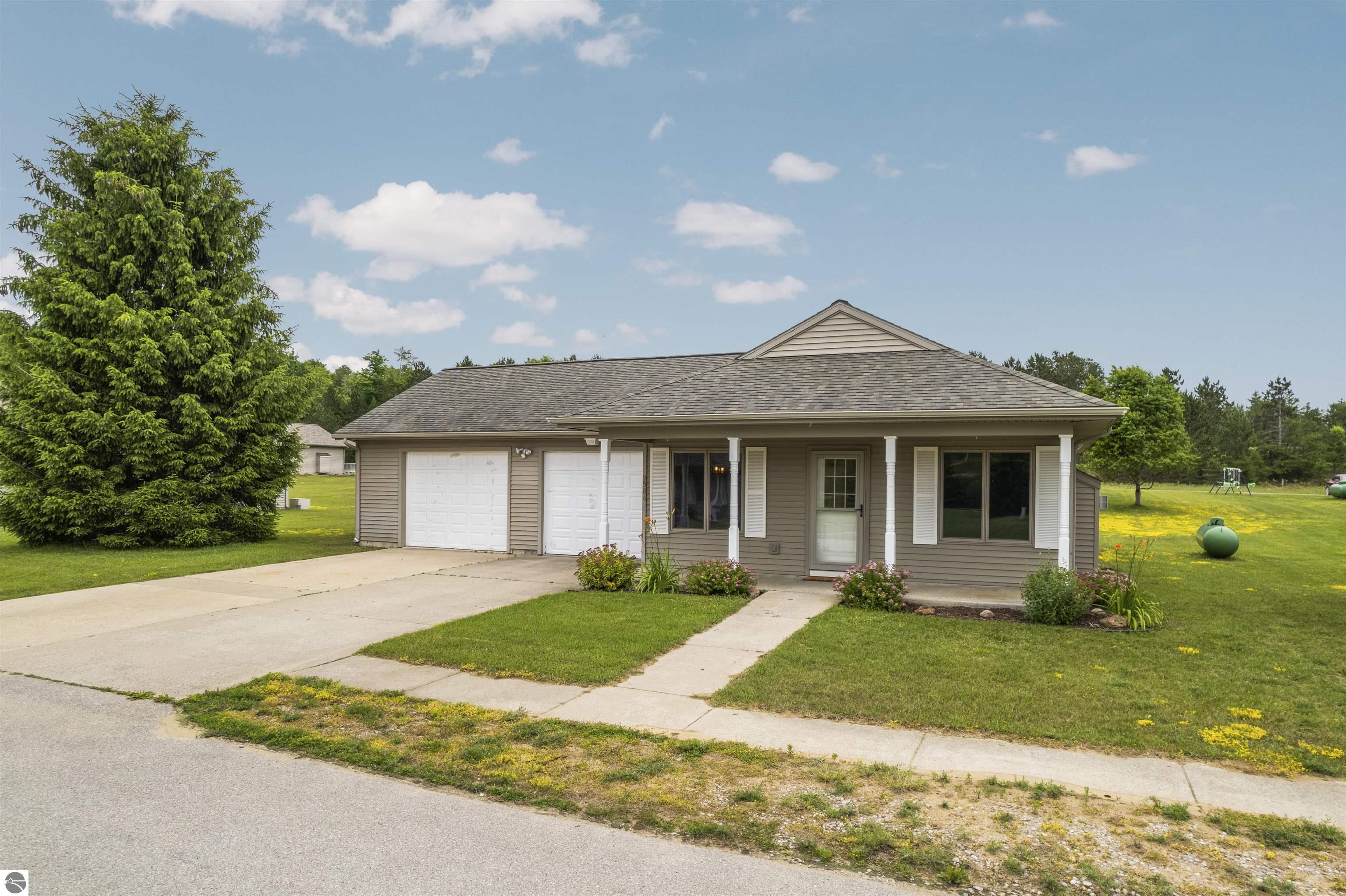 Chandler Dr, Mancelona, MI 49659