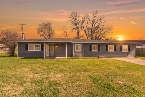 3420 N Twin City Hwy, Nederland, TX, 77627 | Card Image