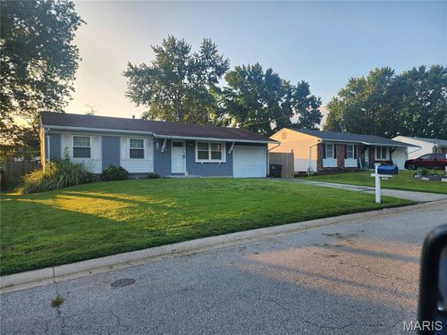 3075 Abbey St, Saint Charles, MO, 63301-1001 | Card Image