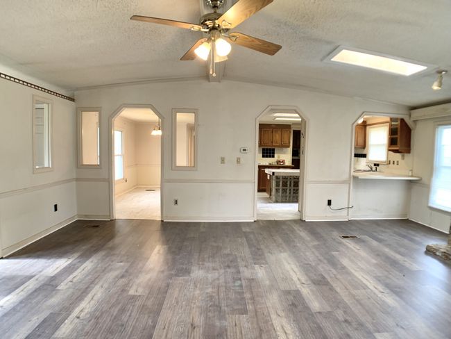 2551 Farms Cir, House other with 3 bedrooms, 2 bathrooms and null parking in Woodlawn TN | Image 6