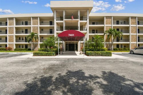apt-201-7461 W Country Club Dr N, SARASOTA, FL, 34243-4514 | Card Image