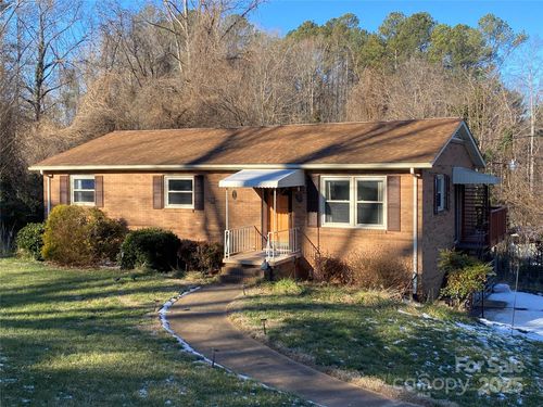 3262 Wilson Heights Dr, Hildebran, NC, 28637-8255 | Card Image
