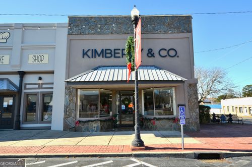 202 Main St, Eastman, GA, 31023-6240 | Card Image