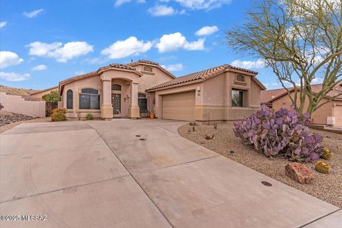 660 W Via Rosaldo, Green Valley, AZ, 85614-4087 | Card Image