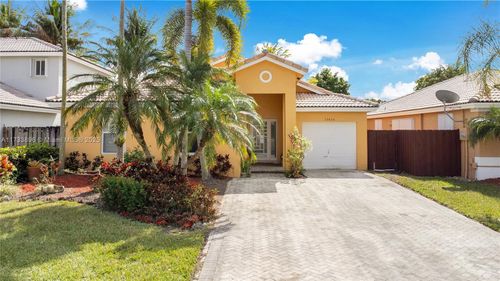15430 Sw 143rd Ter, Miami, FL, 33196-6031 | Card Image