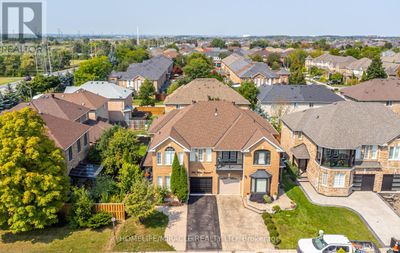 3823 Talias Cres, House other with 4 bedrooms, 3 bathrooms and 4 parking in Mississauga ON | Image 1