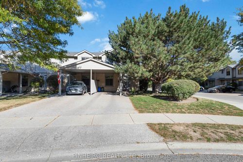 72-141 Condor Crt, London, ON, N5W6A1 | Card Image