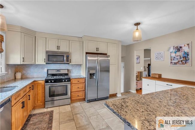 110 Oak Dr, House other with 4 bedrooms, 3 bathrooms and null parking in Middlesex NJ | Image 14