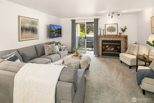 apt-23-260 Newport Way Nw, Issaquah, WA, 98027-3123 | Card Image