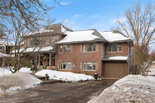 75 Lyon Ave, Guelph, ON, N1H5C7 | Card Image